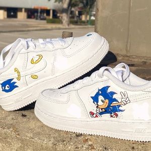 Custom Air Force 1 ‘ Sonic  ‘ toddler size